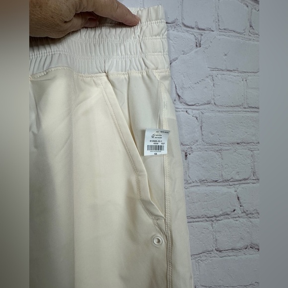 Old Navy Womens high Rise StretchTech Quick Dry Run Active gym Shorts sz 4X NWT - Picture 2 of 9